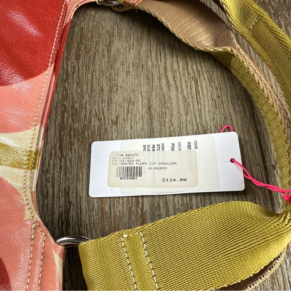 Orla Kiely coated fabric shoulder bag—unusual pattern - Picture 14 of 15